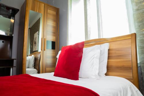 twin_shine_country_resort_hotel_uganda4